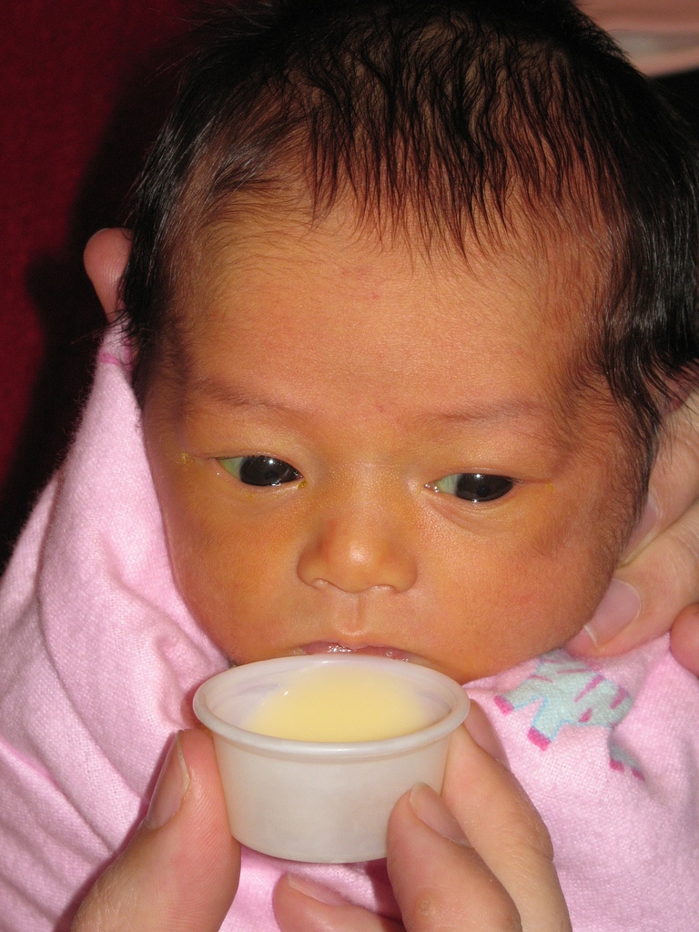 5 Reasons Why You Need to Hand Expressing Breast Milk Postpartum