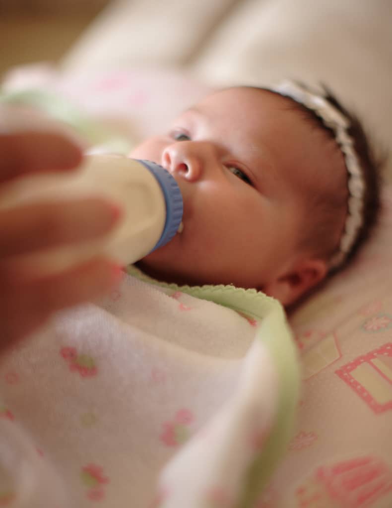 Breastfeeding friendly bottle feeding