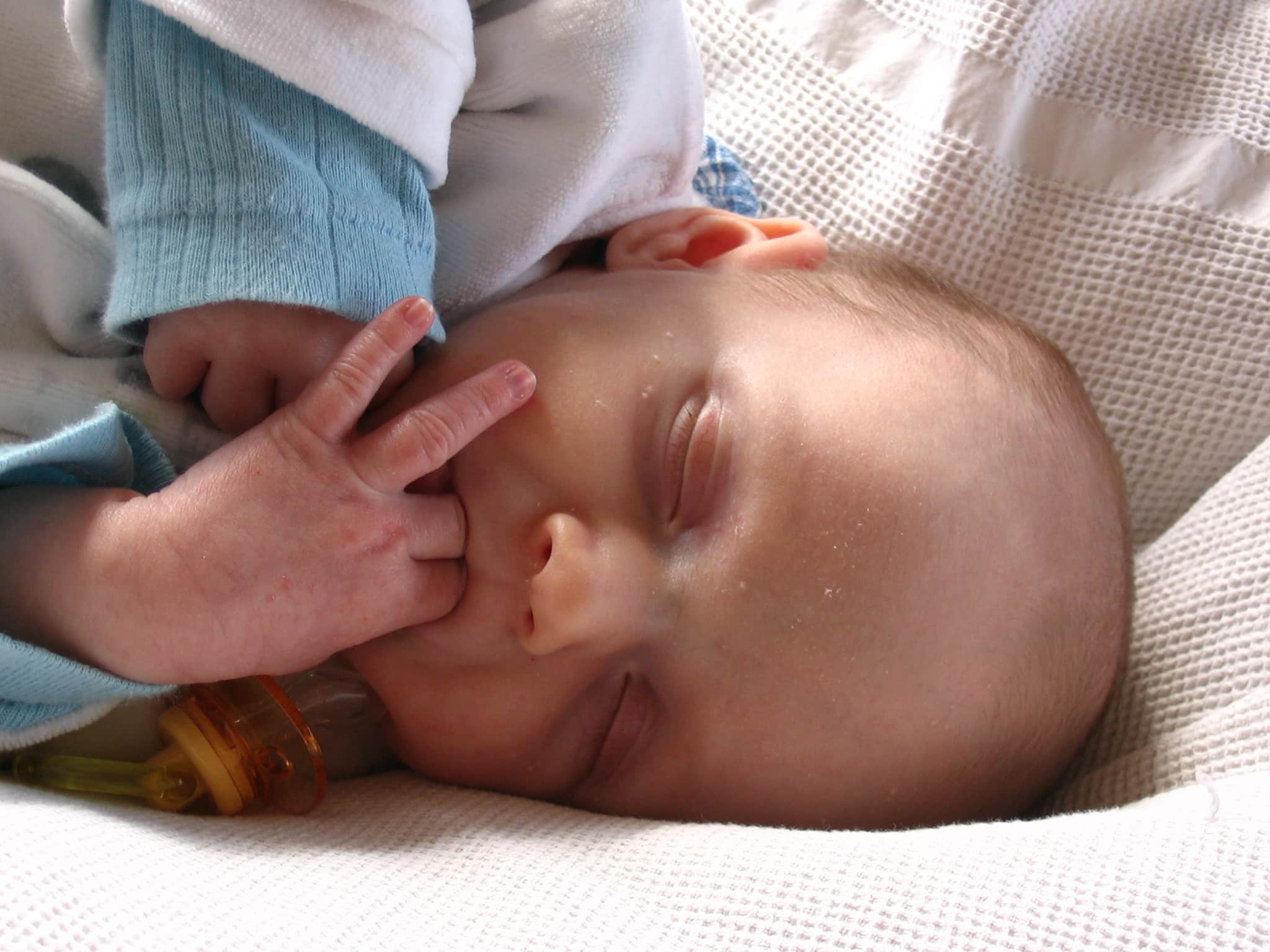 newborn baby, soother, baby friendly initiative